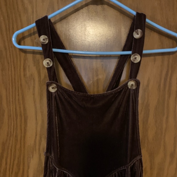 Easel Pants - Easel crushed velvet brown romper size large